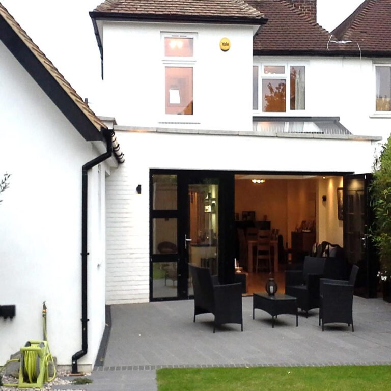 Romney Road, KT3